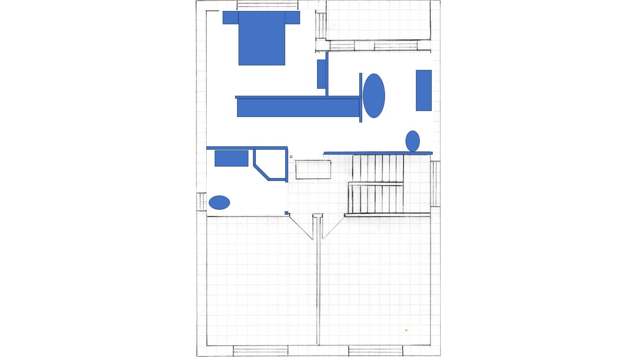 Grundriss eines Hauses mit Treppen und blauen Möbeln (Tische, Stühle)