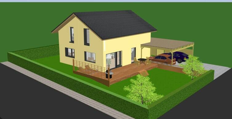 Gelbes zweistöckiges Haus mit Terrasse, Carport und grünem Garten hinter einer Hecke.