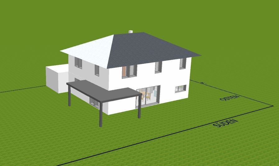 Zweistöckiges weißes Haus mit grauem Dach und Carport auf grünem Gelände.