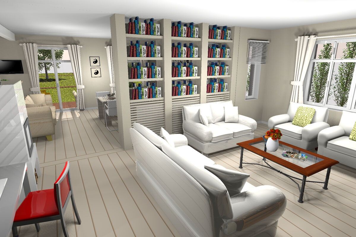 Helles Wohnzimmer mit weißen Sofas, Glastisch, Bücherregalen und Fensterblick aufs Grüne.