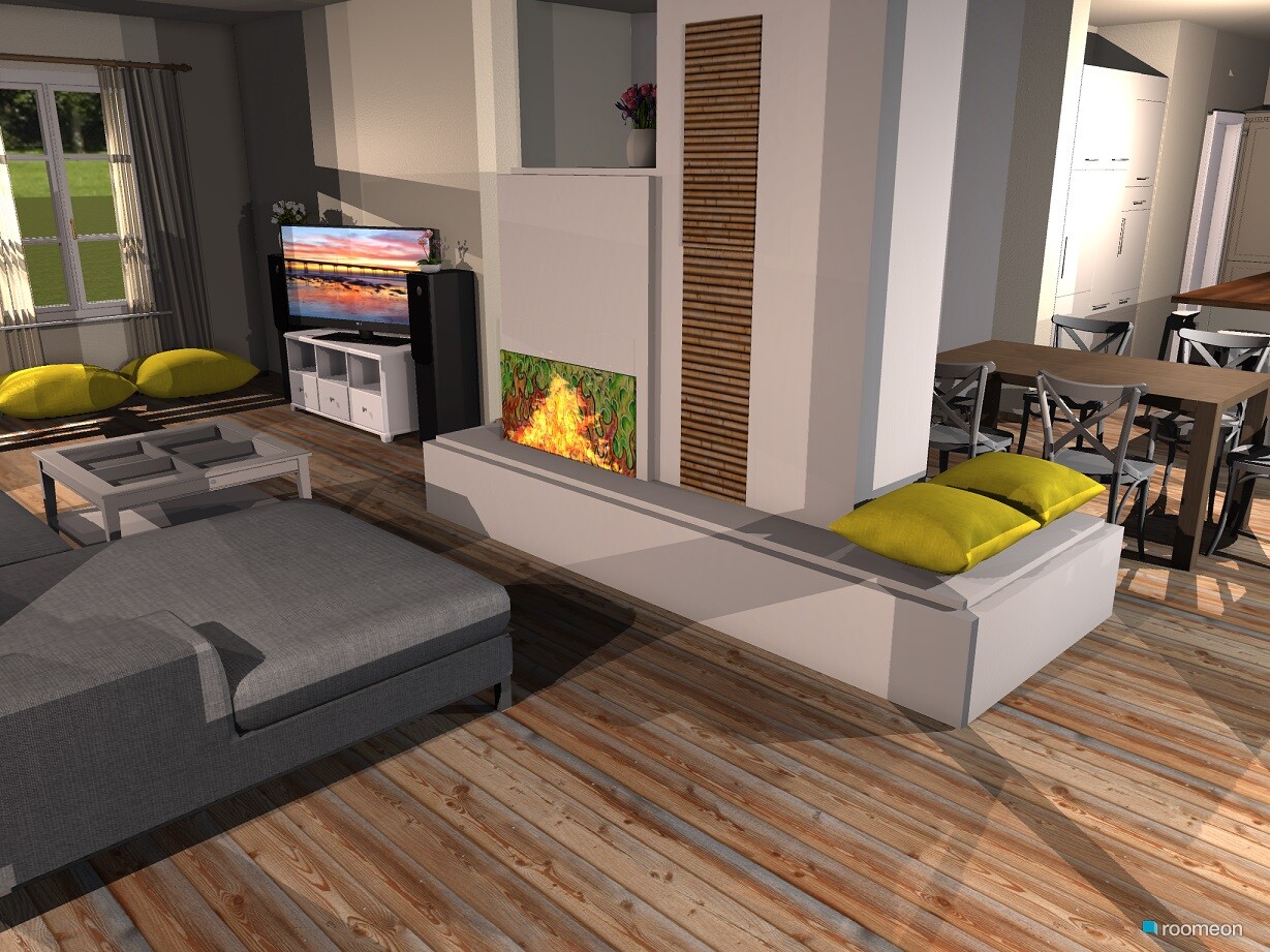 Offenes Wohnzimmer mit Kamin, TV, graues Sofa, gelbe Kissen und Holzboden.