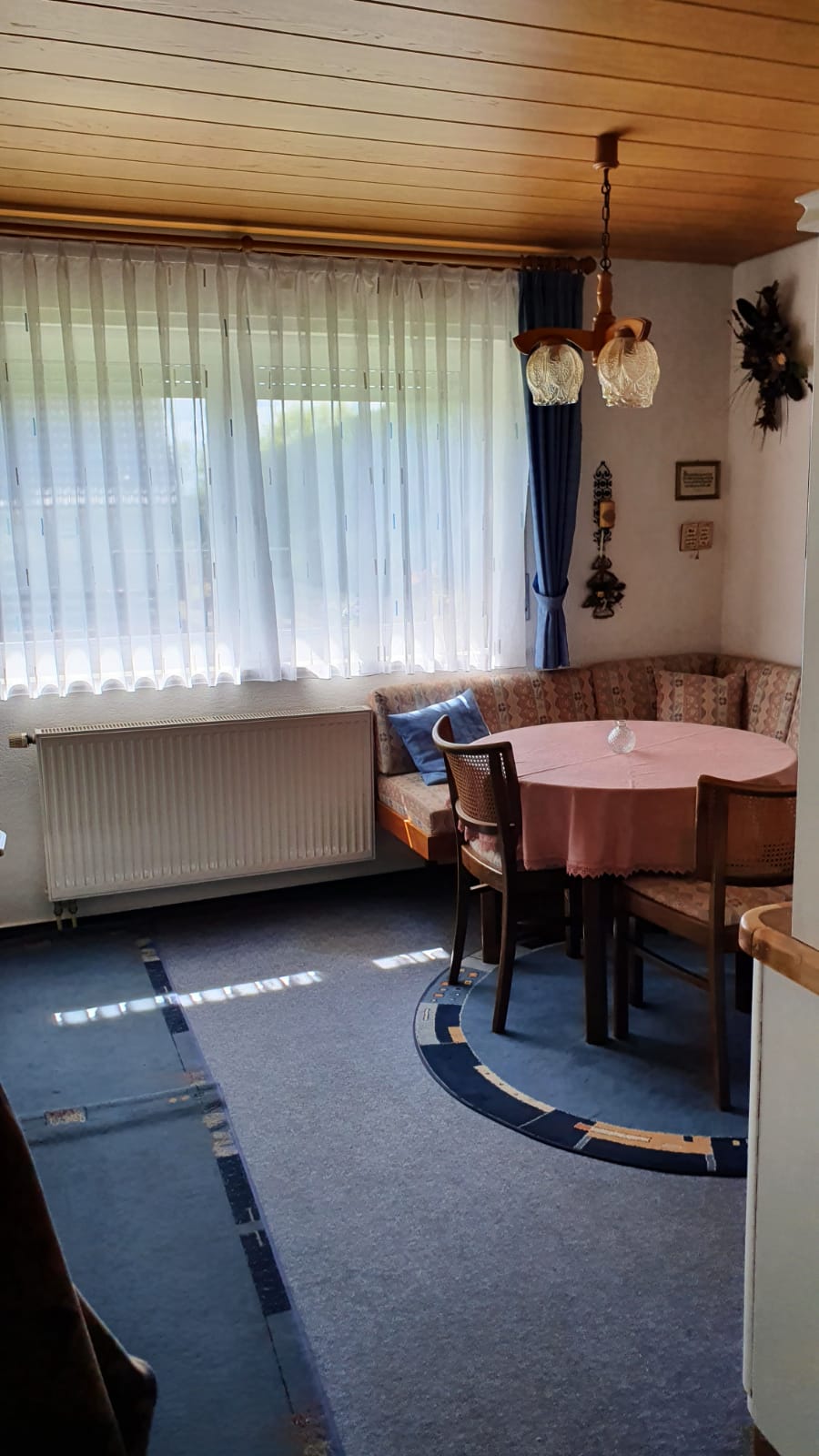 65-jahre-alt-sanierungsbeduerftig-aber-teil-der-familie-501319-6.jpg
