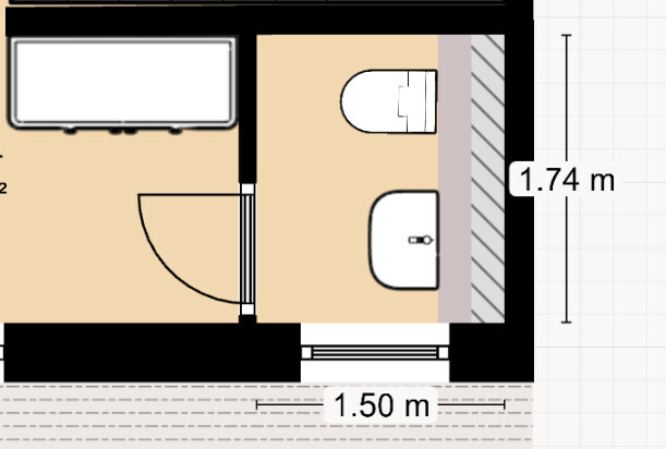 Kleines Bad-Grundriss: Wanne links, WC+Waschtisch rechts, Tür; Maße 1,50×1,74 m