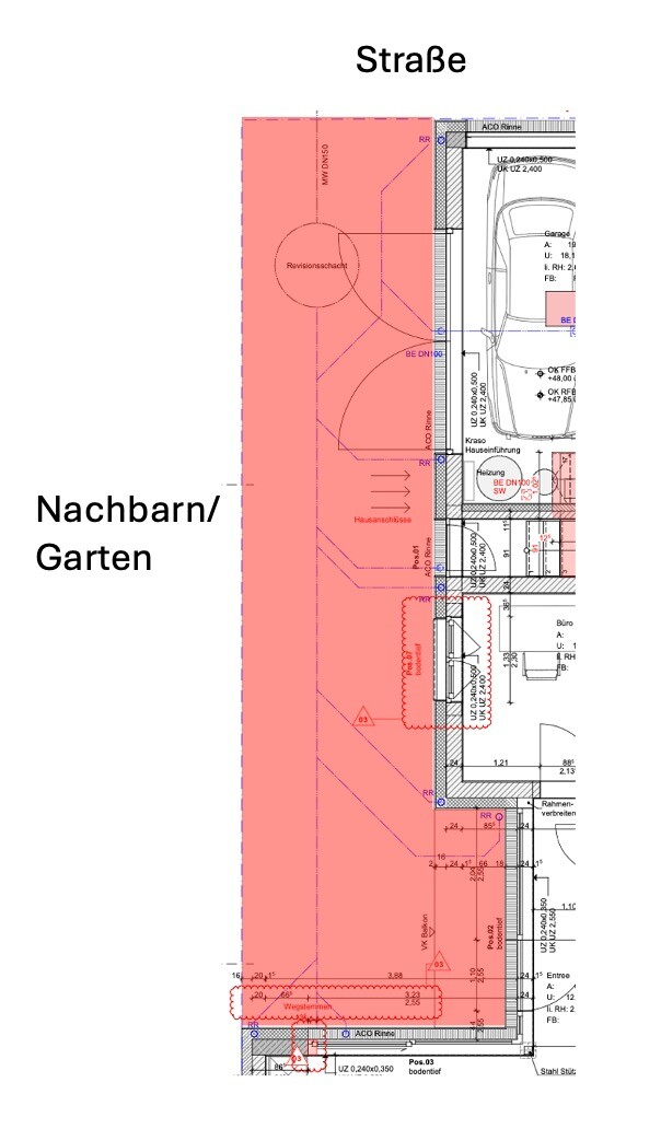 Lageplan eines Gebäudes mit Gartenbereich zur Nachbarschaft, Straßenzugang, pink markierte Zone.