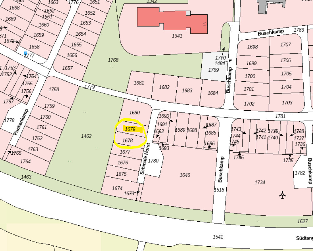 Kadastrale Karte mit Grundstücken, Straßennamen und heller Markierung des Flurstücks 1679