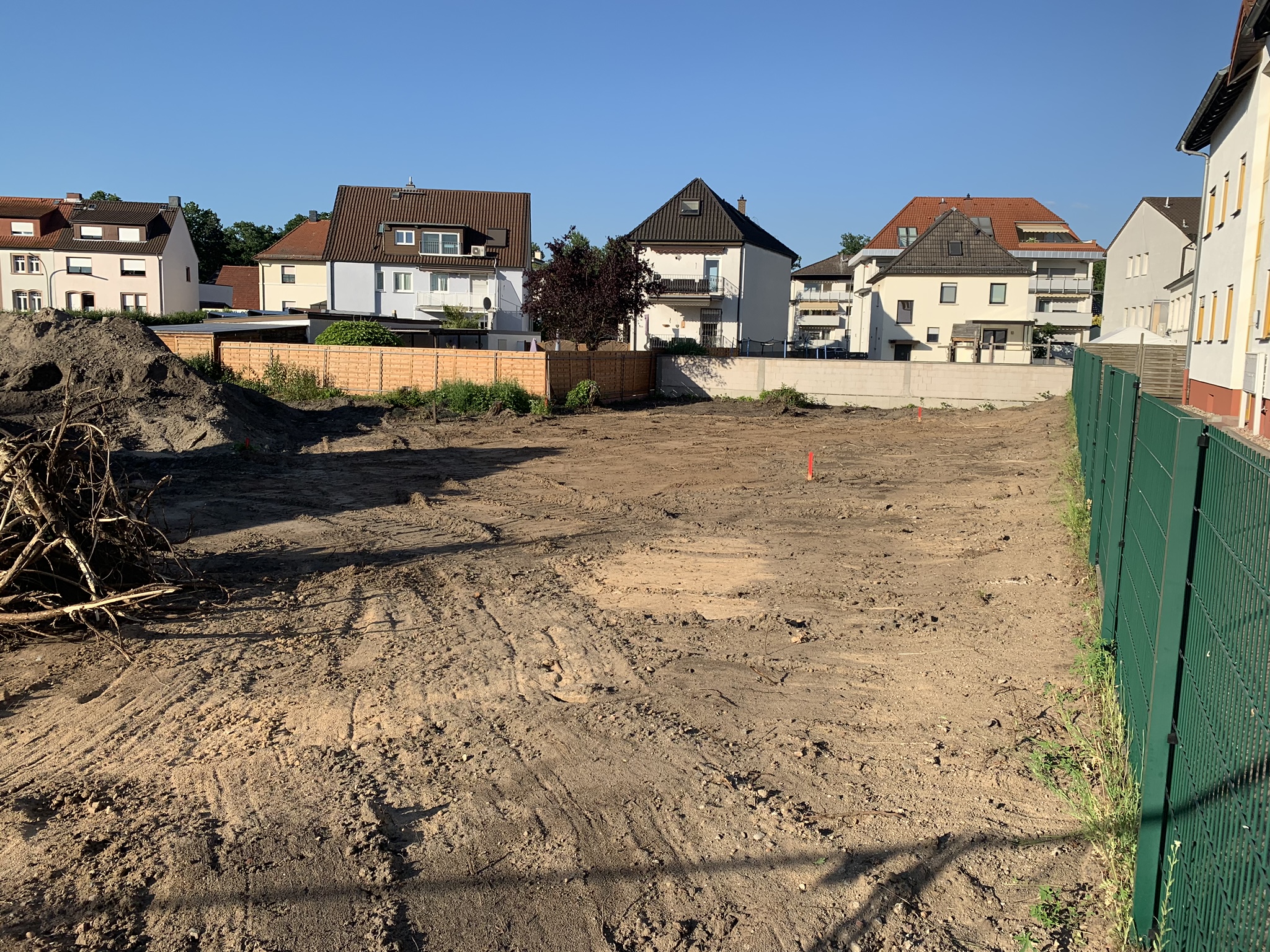 abdichtung-gartenmauer-zum-nachbarn-496215-1.jpeg
