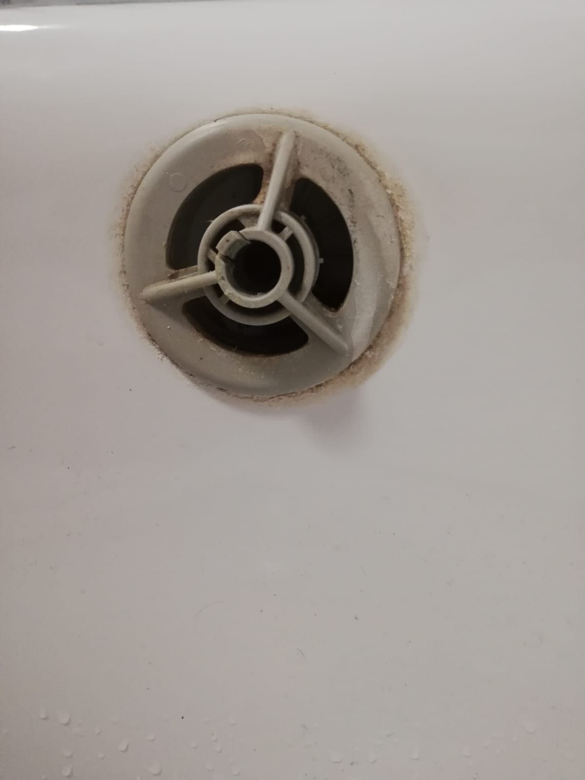 ablaufventil-badewanne-schliesst-nicht-405393-3.jpeg