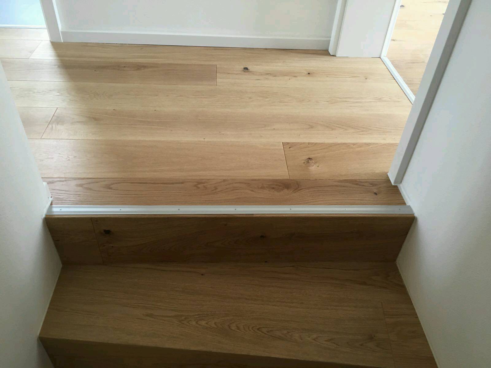 abschluss-treppe-parkett-176372-2.jpg