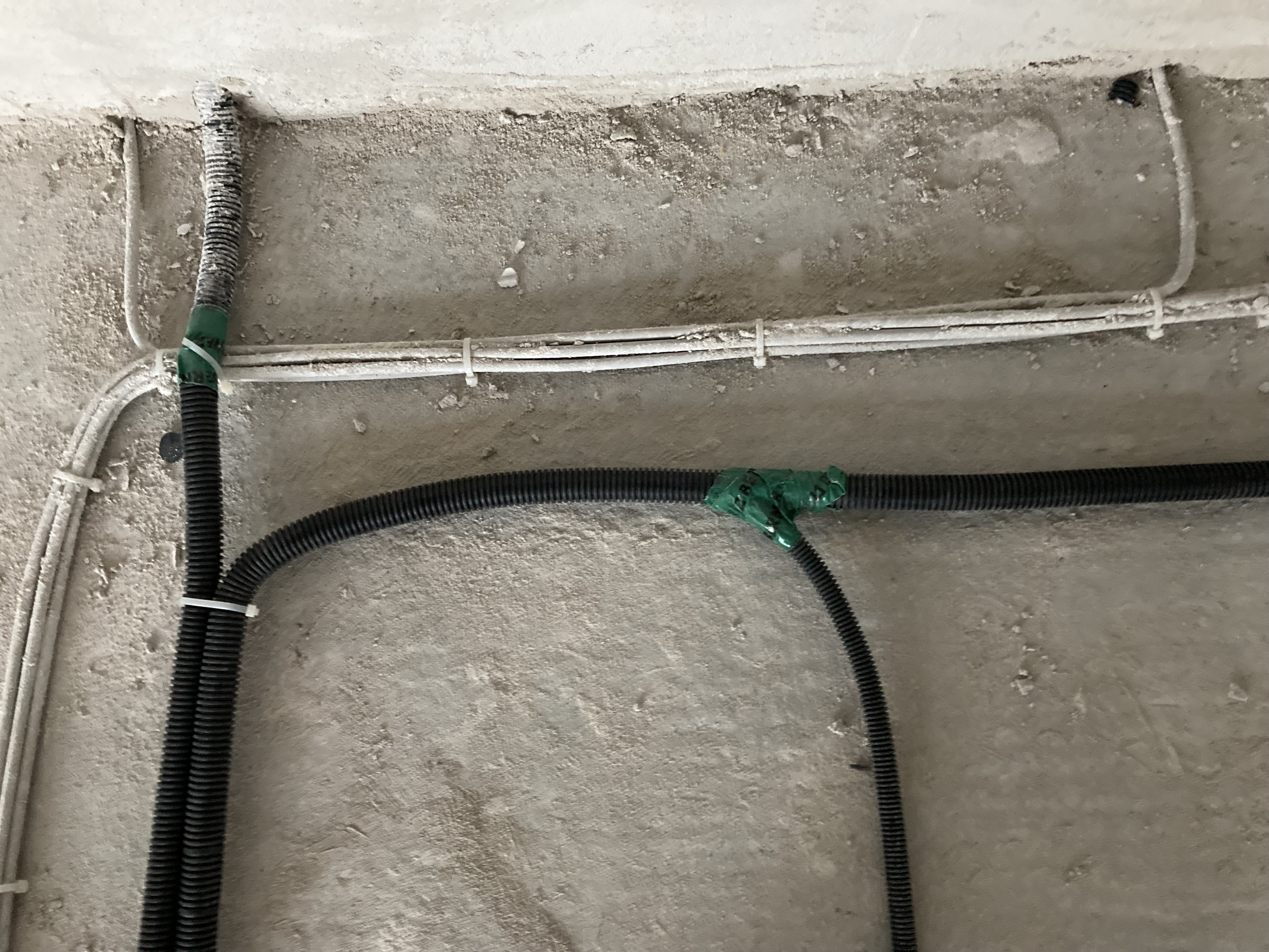 abzweigungen-bei-netzwerk-rohren-erlaubt-559945-1.JPG