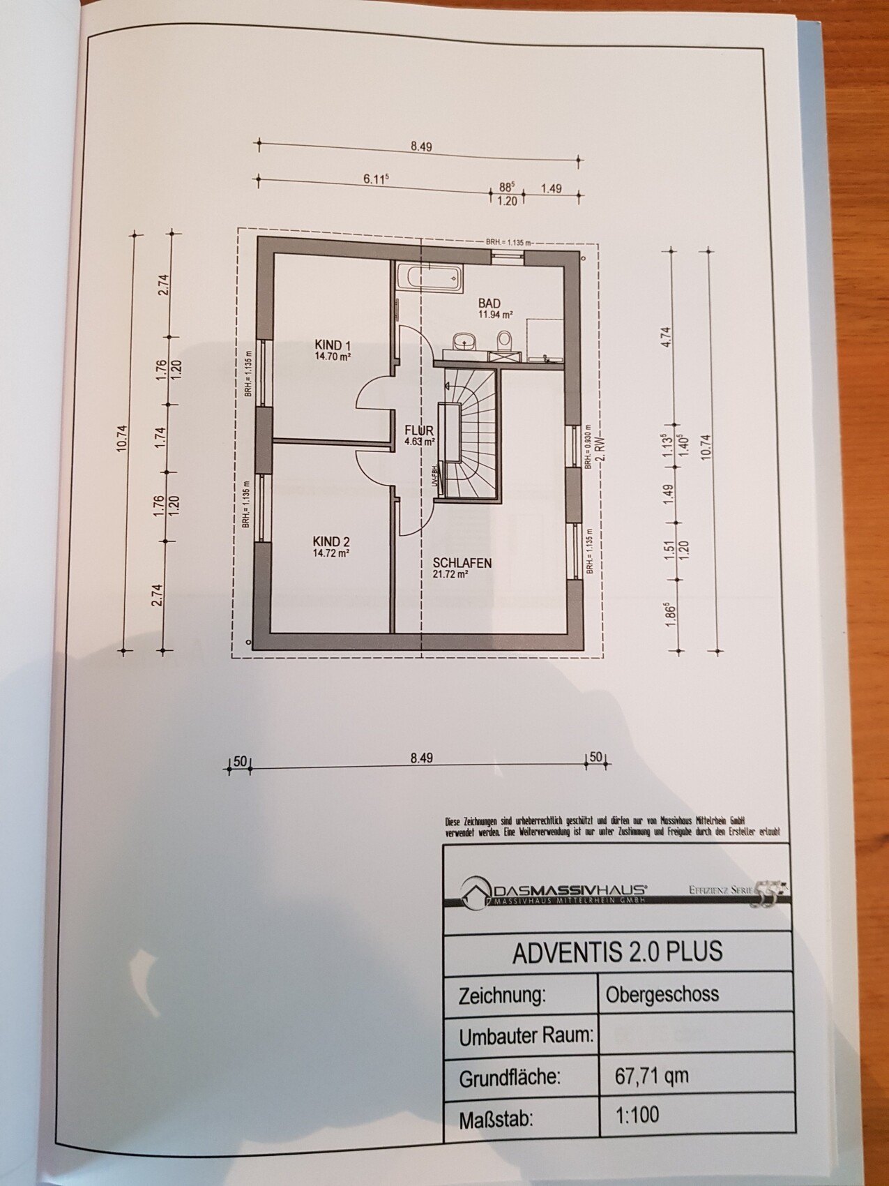 Grundriss Obergeschoss mit Flur, Bad, Schlafen, KIND 1 und KIND 2