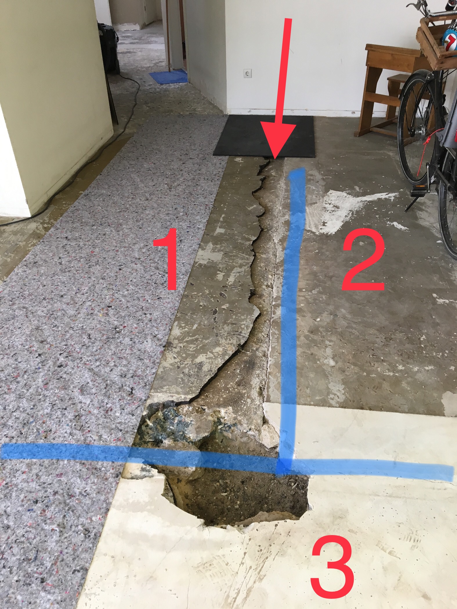 altbau-bodenplatten-versiegeln-und-loch-abdichten-282363-1.jpg