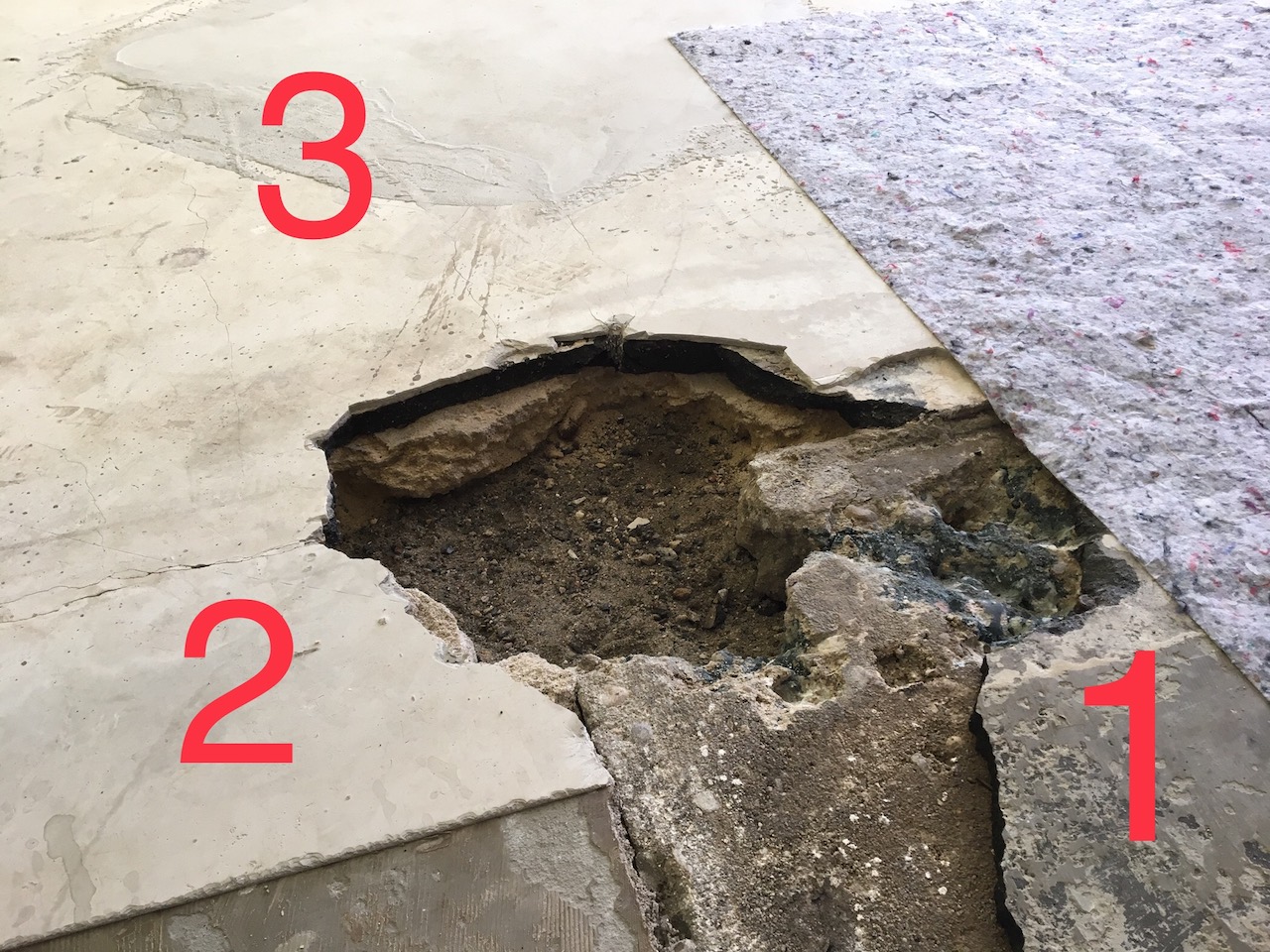 altbau-bodenplatten-versiegeln-und-loch-abdichten-282365-1.jpg