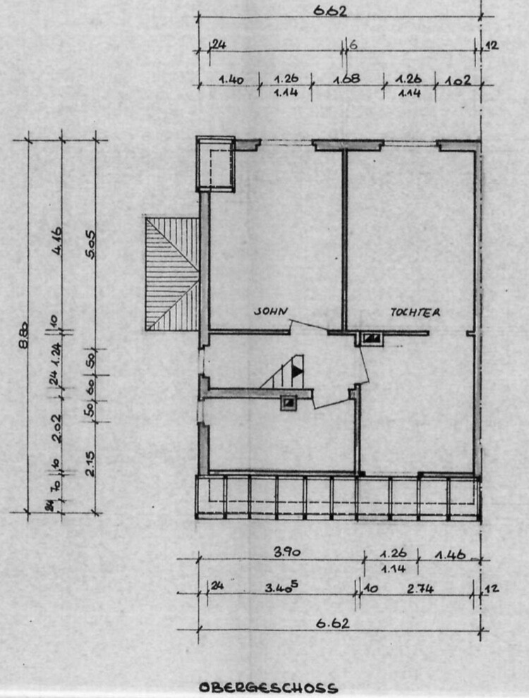 Grundriss des Obergeschosses: zwei Zimmer (Sohn, Tochter) mit Treppenaufgang und Flur.