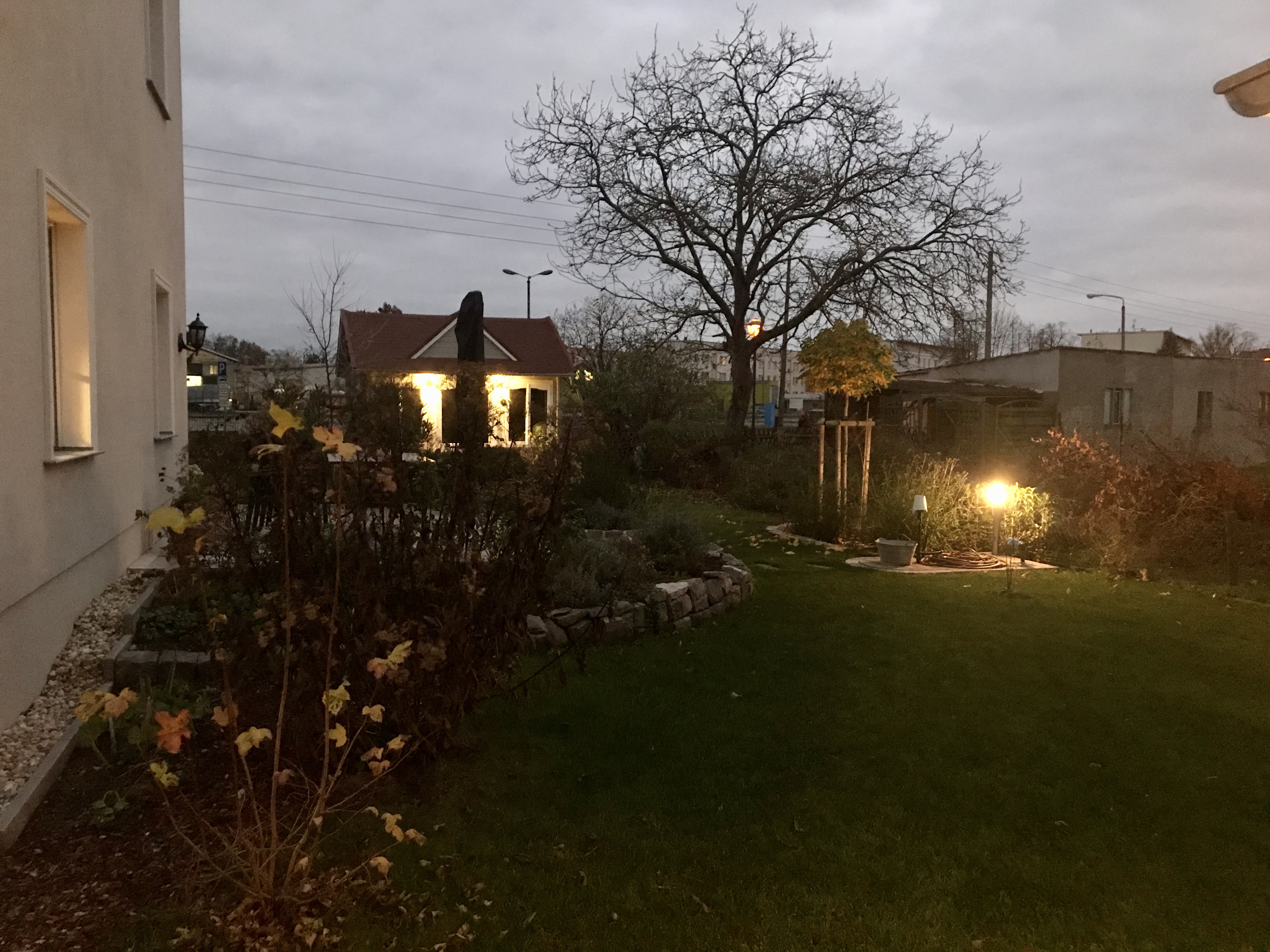 anzahl-verteilung-aussenlampen-fuer-quadratisches-haus-ca-940mx940m-541057-1.jpeg