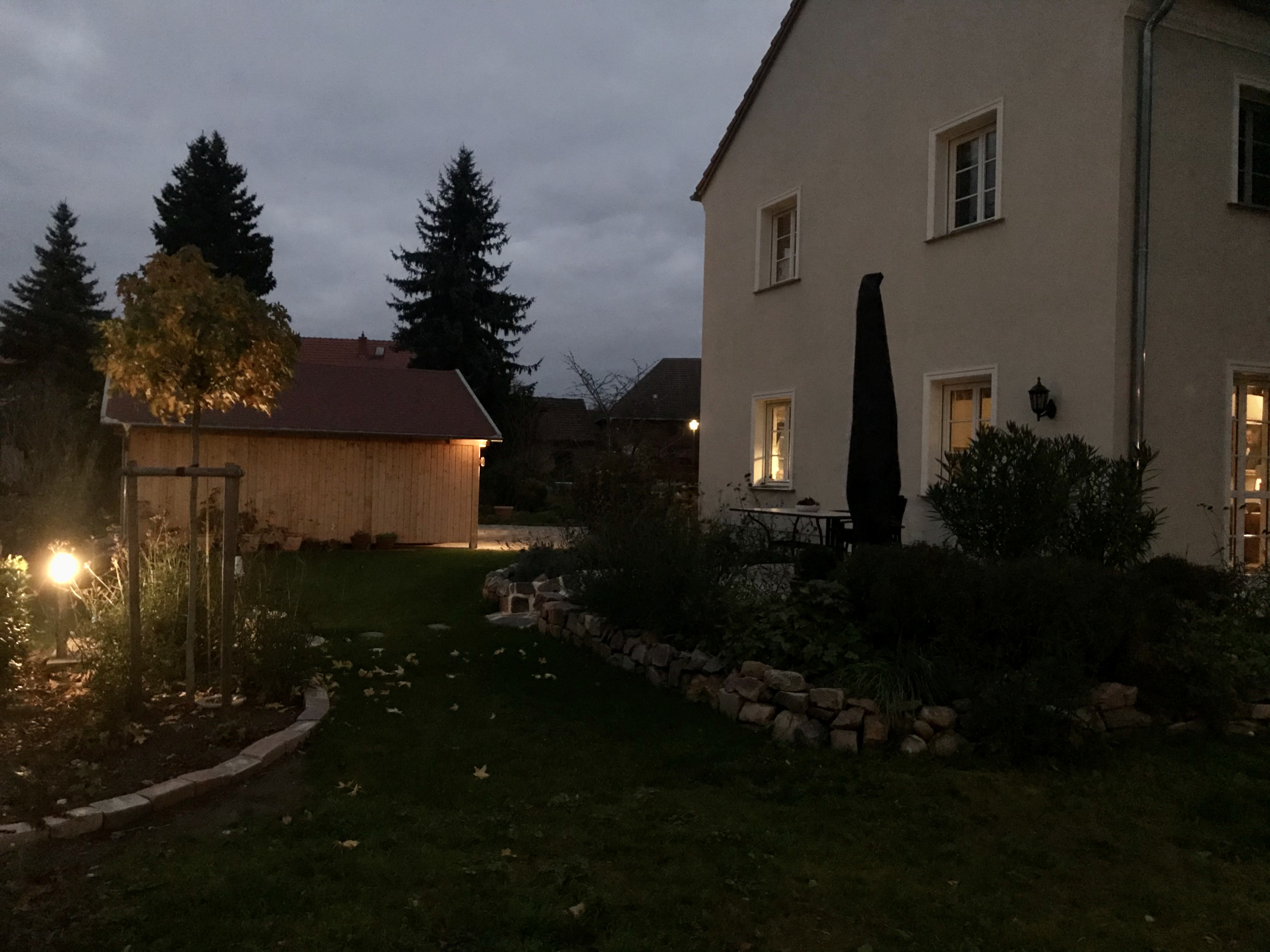 anzahl-verteilung-aussenlampen-fuer-quadratisches-haus-ca-940mx940m-541057-3.jpeg
