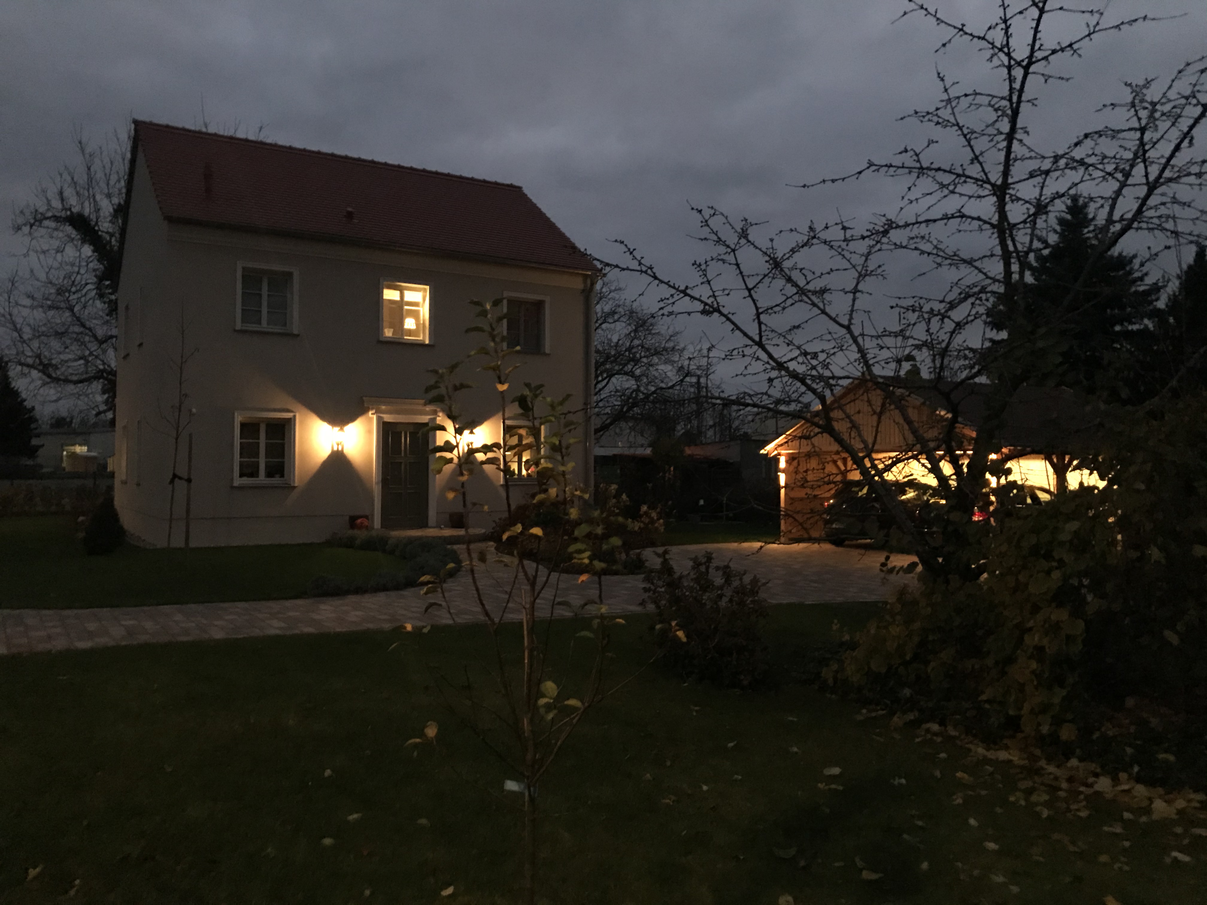 anzahl-verteilung-aussenlampen-fuer-quadratisches-haus-ca-940mx940m-541057-4.jpeg