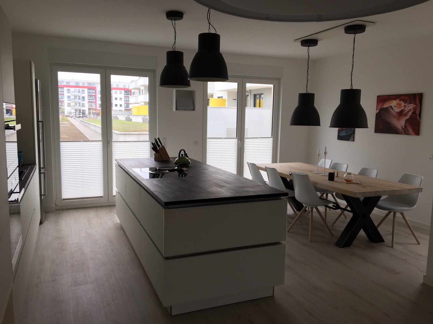 arbeitsplatte-keramik-quarz-oder-naturstein-218174-1.jpg