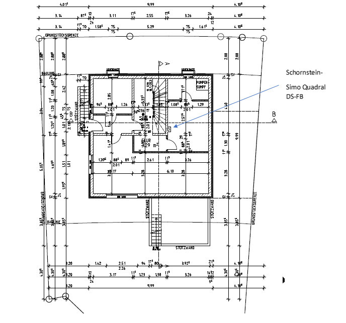 Grundriss eines Bauplans mit Raumaufteilung, Wänden, Türen, Treppen und Maßangaben.