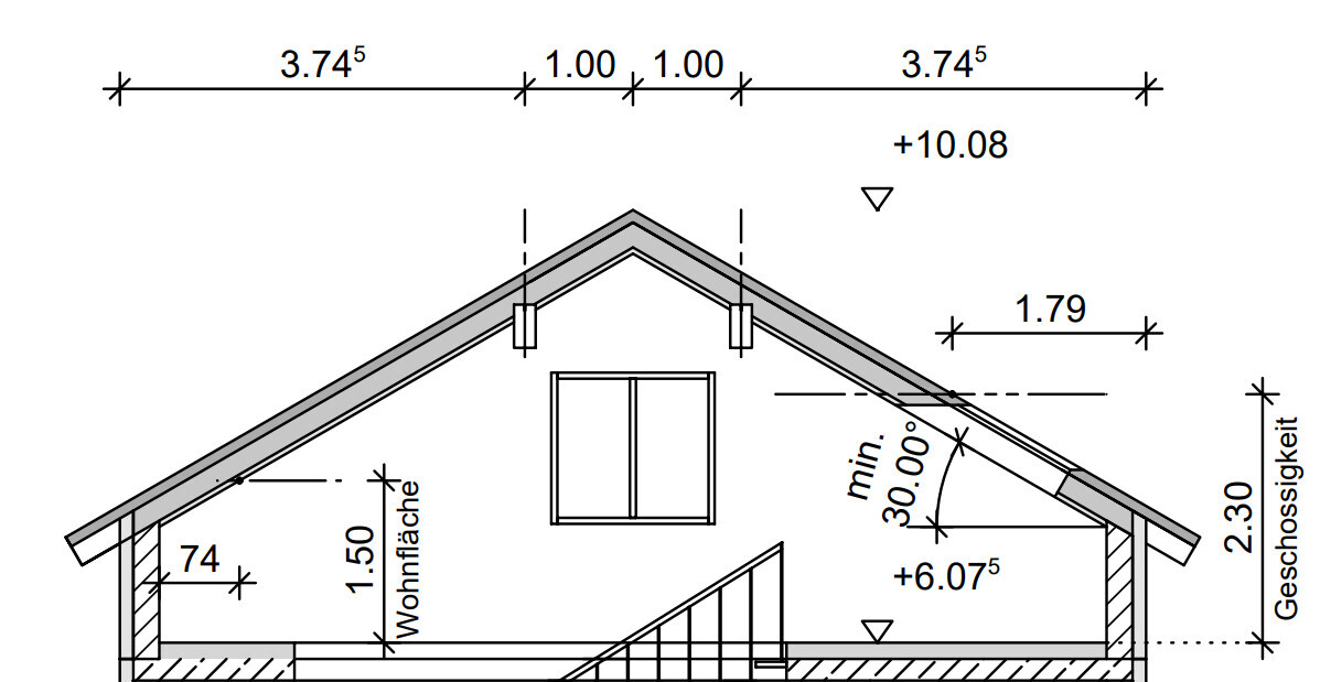 Querschnitt durch ein Wohnhaus mit Satteldach, Fenster, Treppe und Maßlinien.