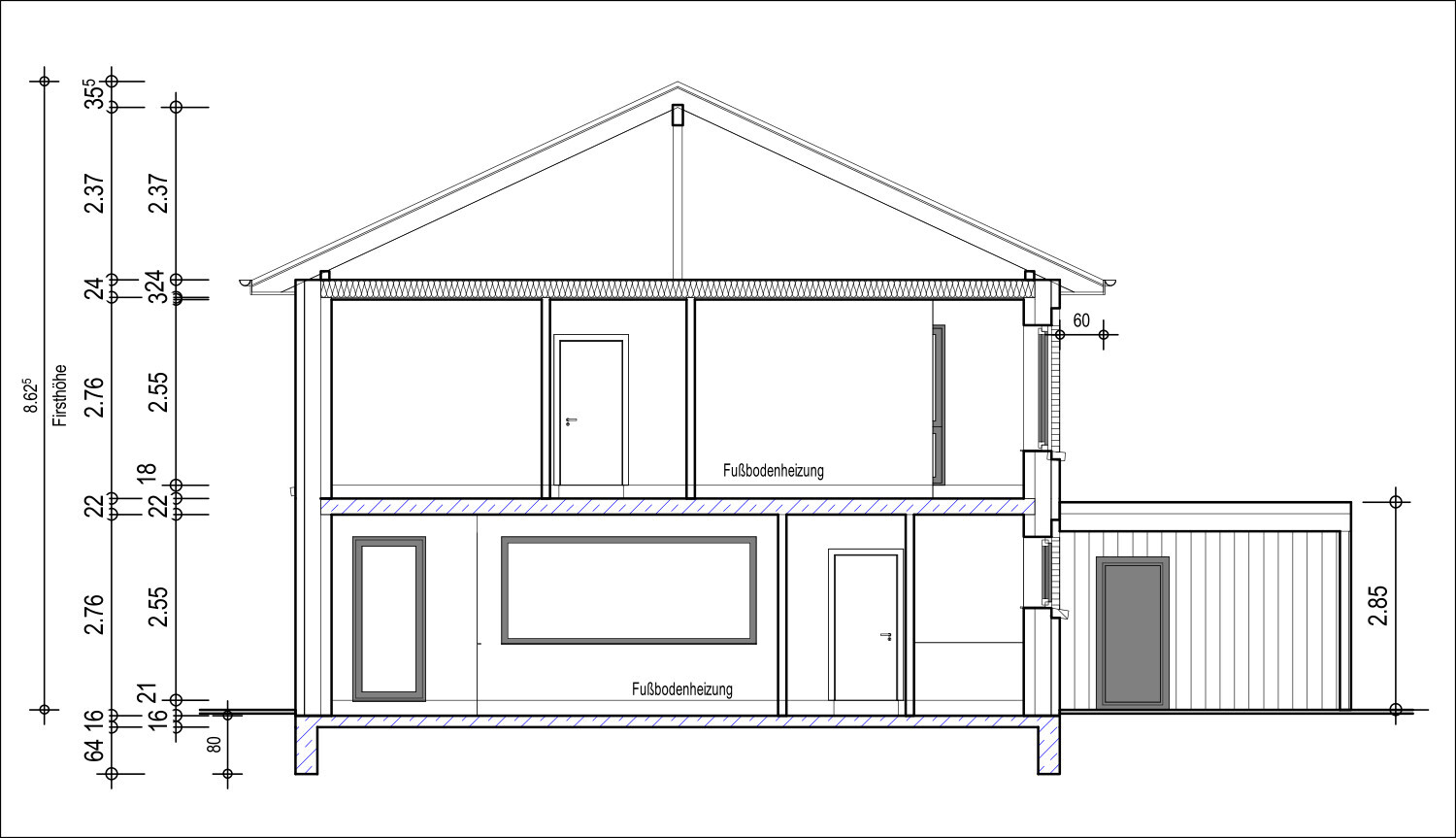 Schnitt durch zweistöckiges Haus mit Dachstuhl, Fußbodenheizung, Fenstern und Türen.