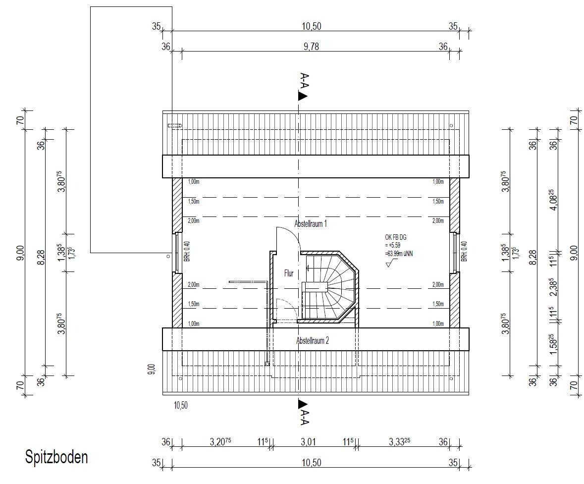 Grundrissplan des Spitzbodens mit Treppe, Flur und Abstellräumen