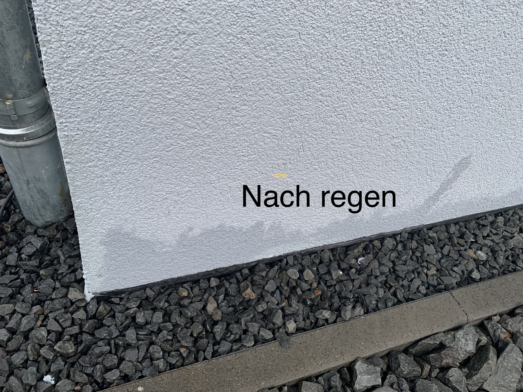 ᐅ (Aufsteigende?) Feuchtigkeit Sockel  Außenwand