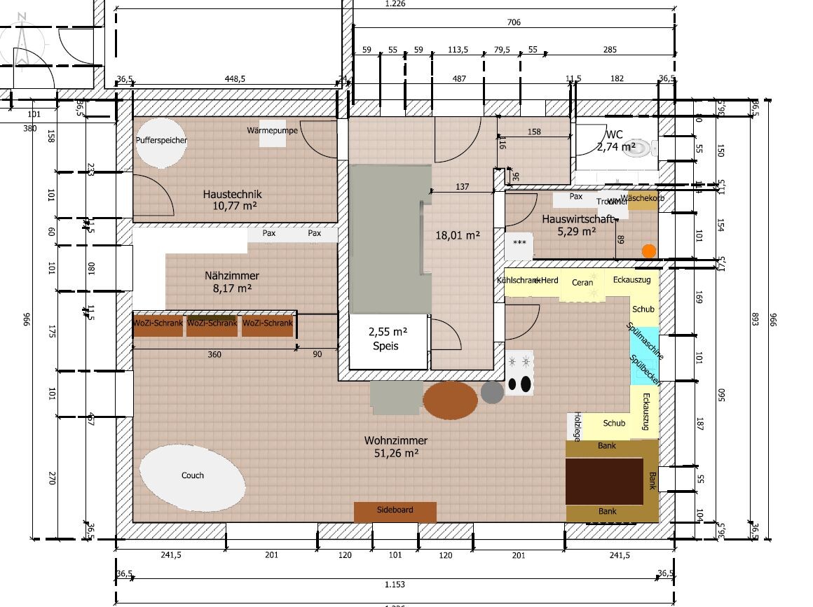 Detaillierter Grundriss eines Einfamilienhauses mit Wohnzimmer, Küche und Technikraum.