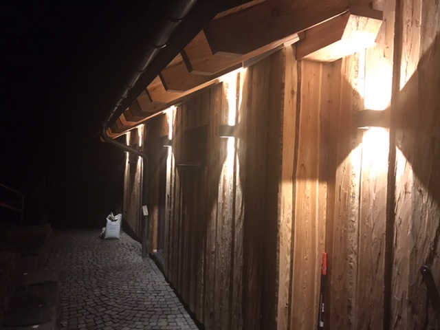 aussenlampen-up-downlights-gesucht-kaufempfehlung-361289-1.jpeg