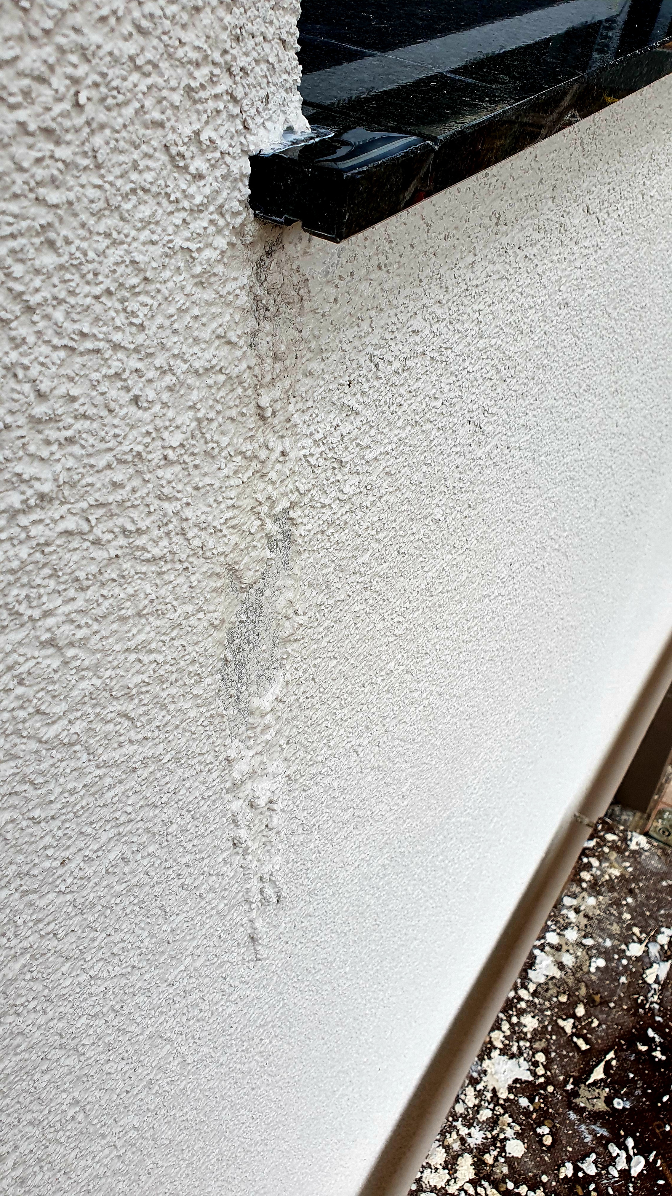 aussenputz-verlaeuft-fensterbaenke-zu-kurz-dichtheit-wdvs-459332-2.jpg