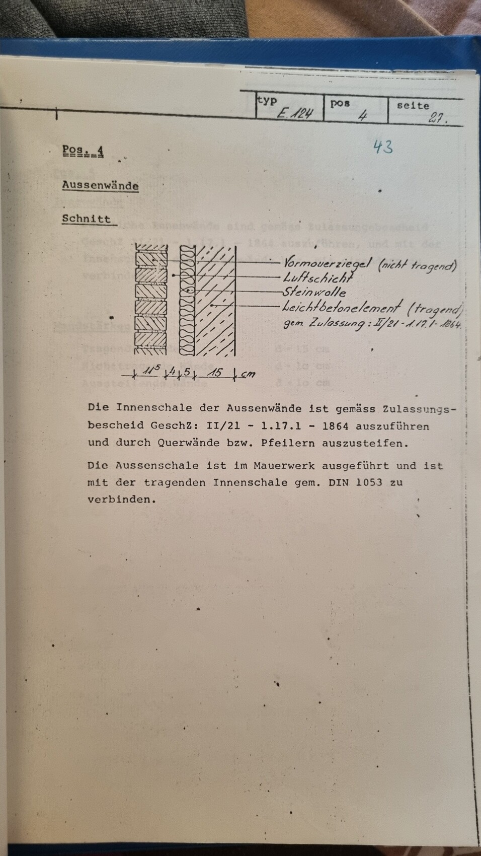 Technische Zeichnung des Außenwandaufbaus mit Vormauerziegel, Luftschicht, Steinwolle und Leichtbeton