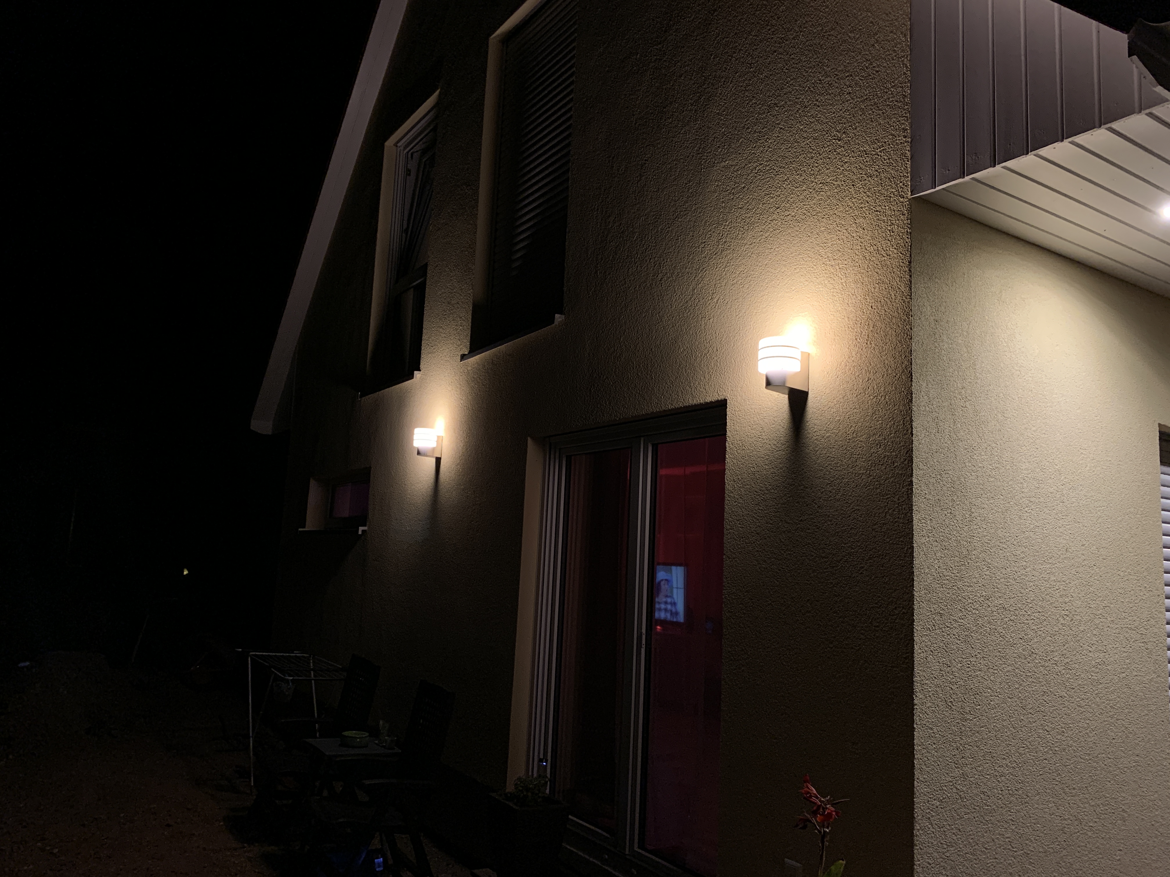 aussenwandlampen-eingangsbereich-und-terrassenbereich-445815-4.JPG