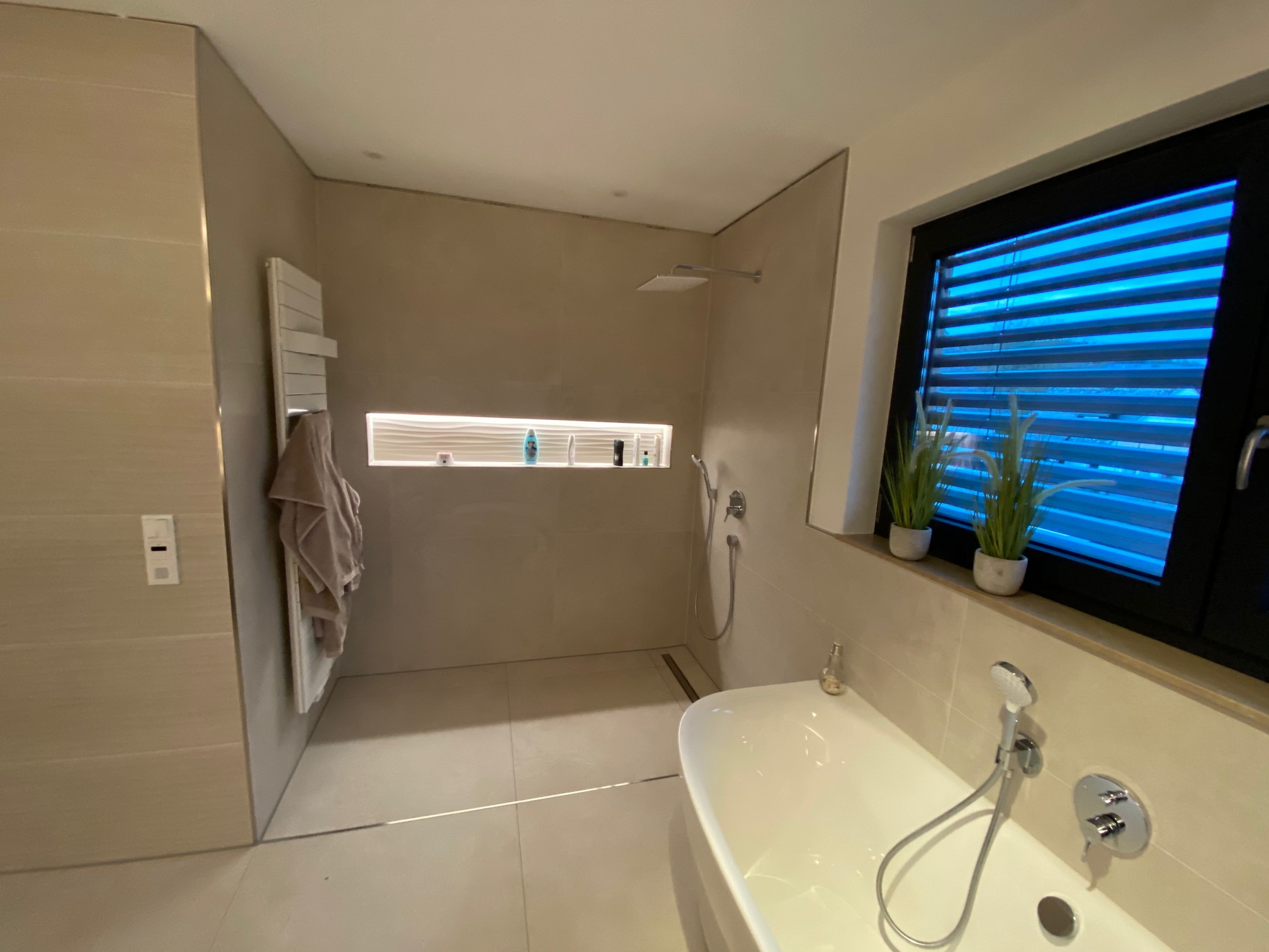 badezimmer-welche-bereiche-fliesen-398662-2.jpg