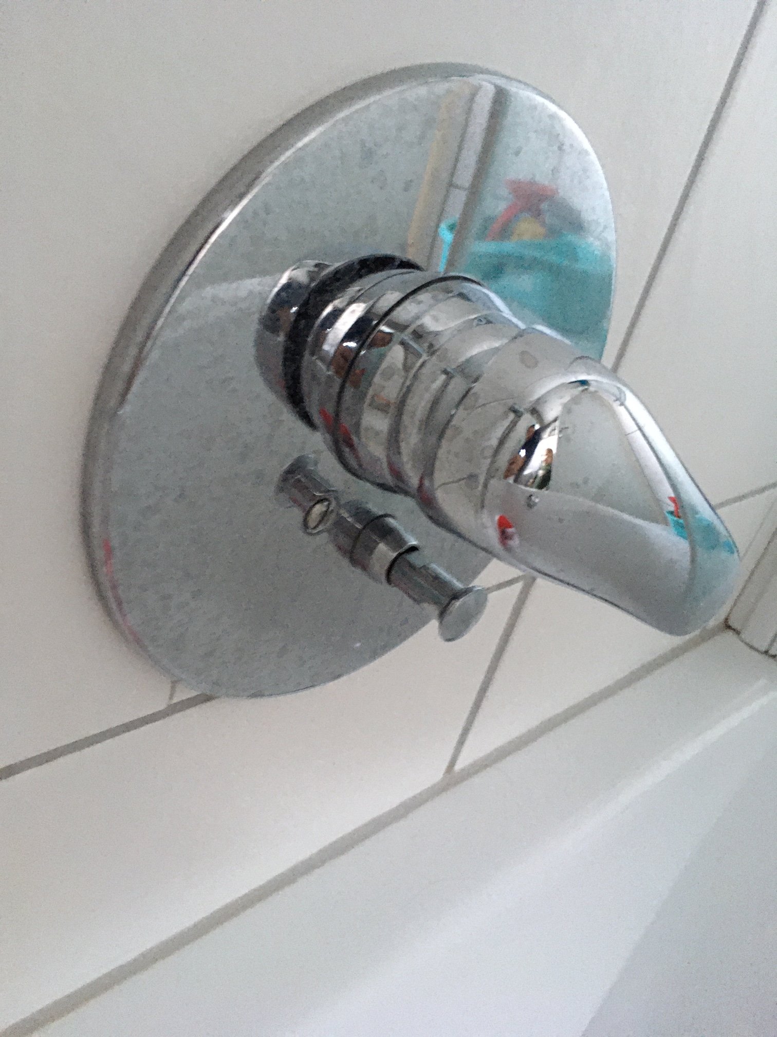 badezimmersanierung-tausch-der-wannenarmatur-376942-1.JPG