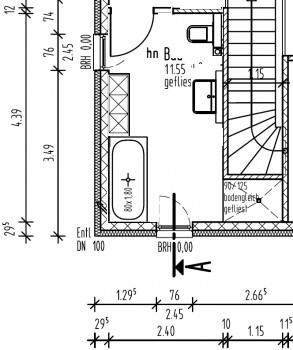 2D-Grundriss eines Badezimmers mit Badewanne, Waschbecken und Tür