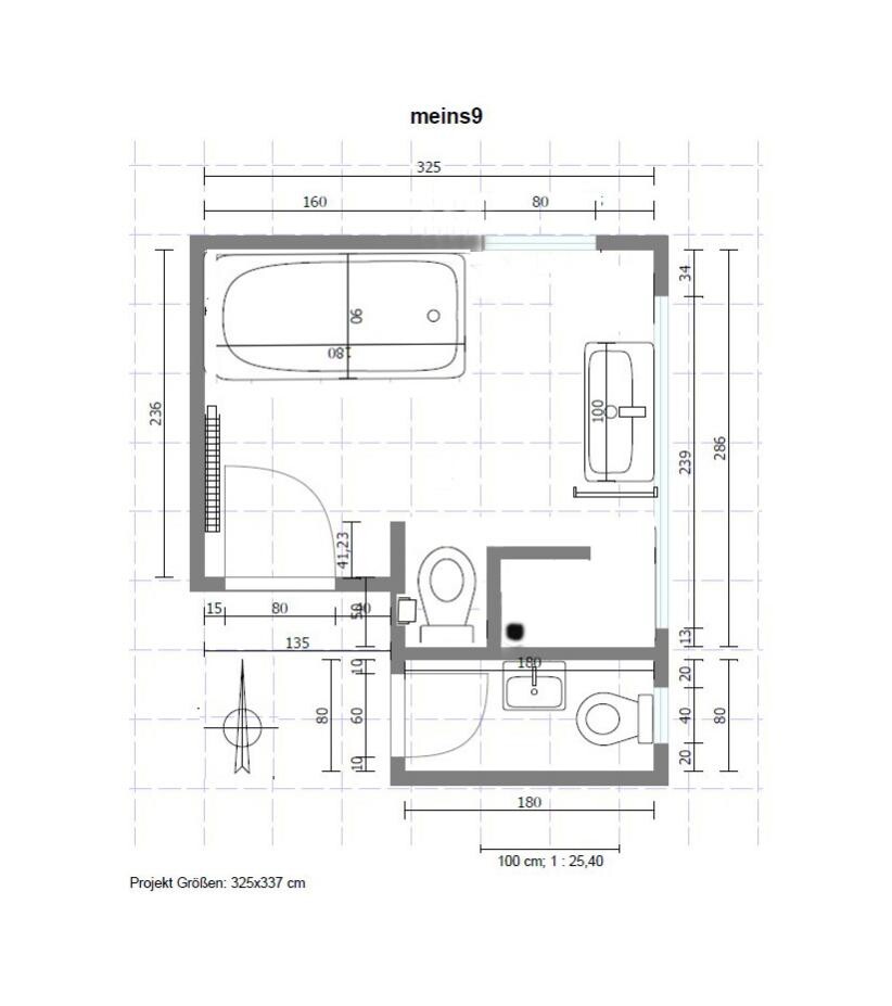Badezimmer-Grundriss mit Badewanne, Toilette und Waschbecken