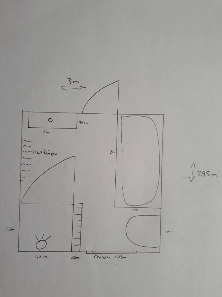 Handgezeichnete Badezimmer-Grundriss-Skizze mit Tür, Badewanne und Waschbecken