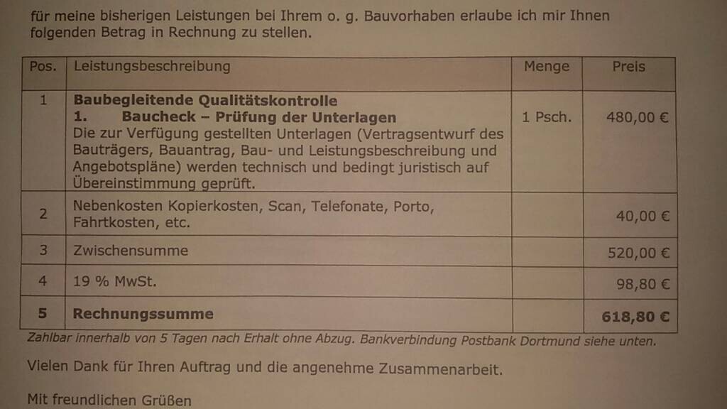 Beige Bauabrechnungsformular mit Positionen, Mengenangaben und Gesamtsumme