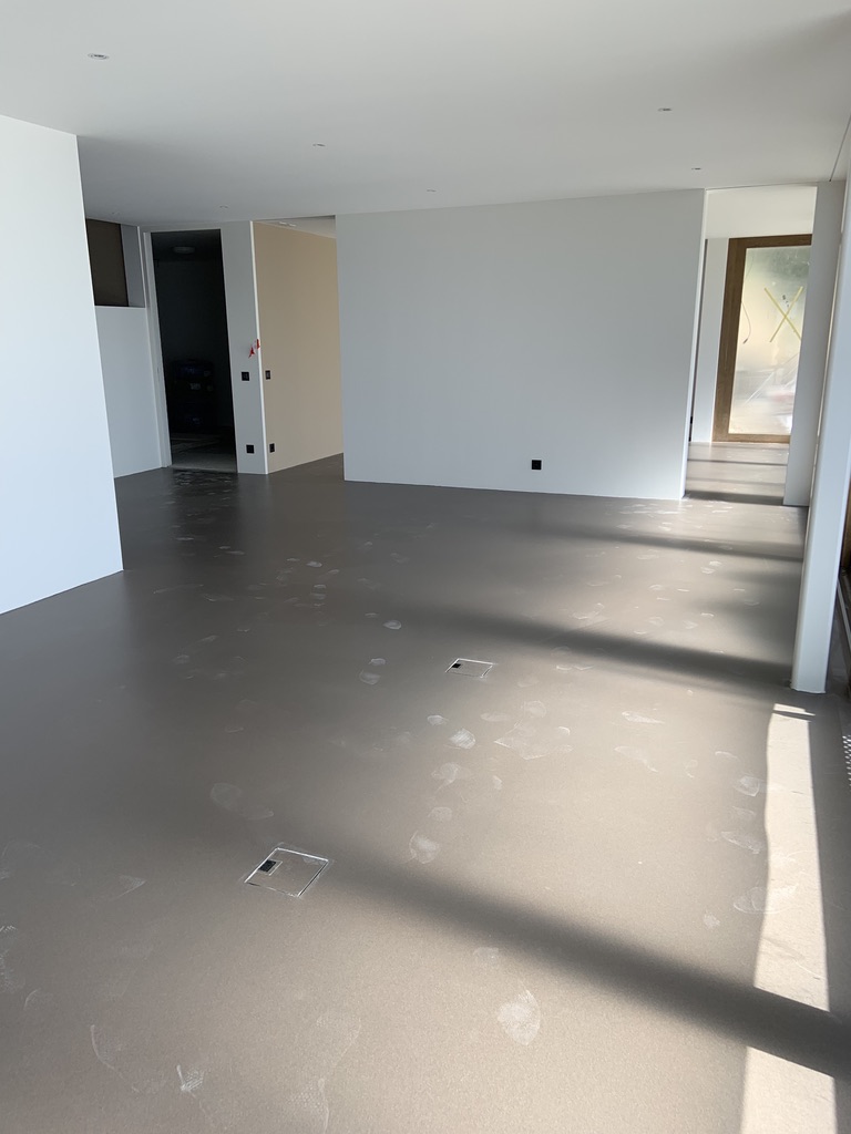 bauhaus-villa-an-hanglage-grundrisse-fuer-5-personen-415009-4.jpeg