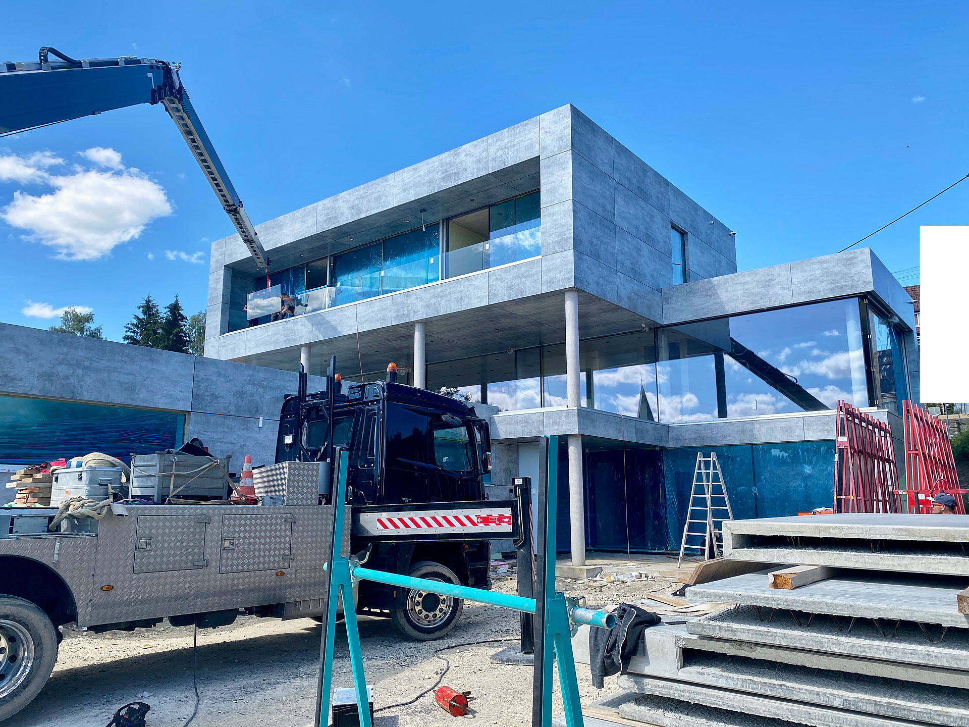 bauhaus-villa-aus-beton-mit-kerndaemmung-erfahrungen-417098-5.jpg