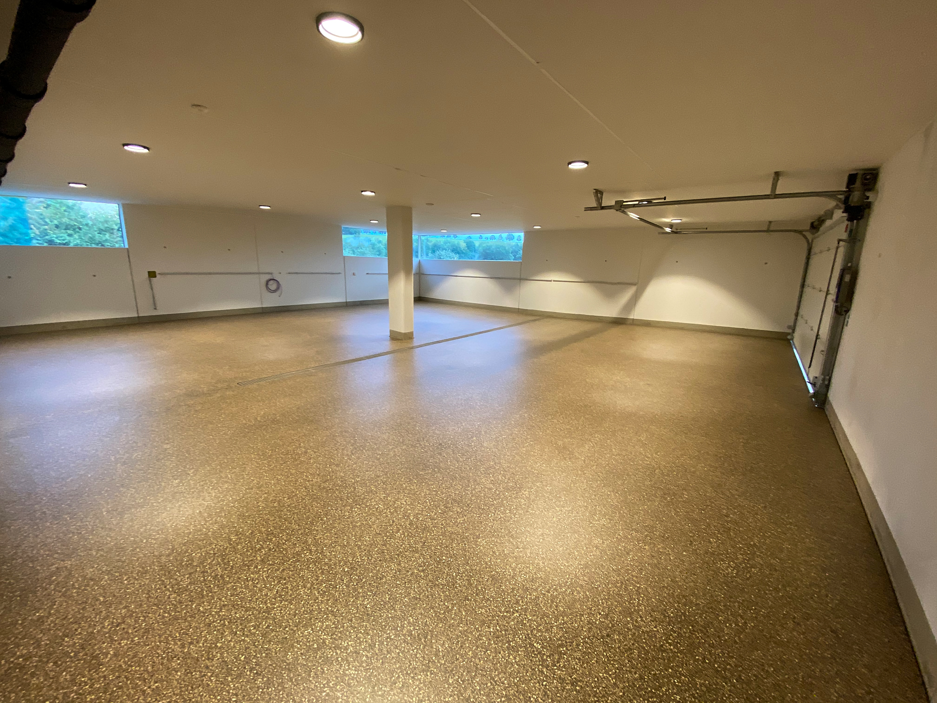 bauhaus-villa-aus-beton-mit-kerndaemmung-erfahrungen-436490-2.jpg