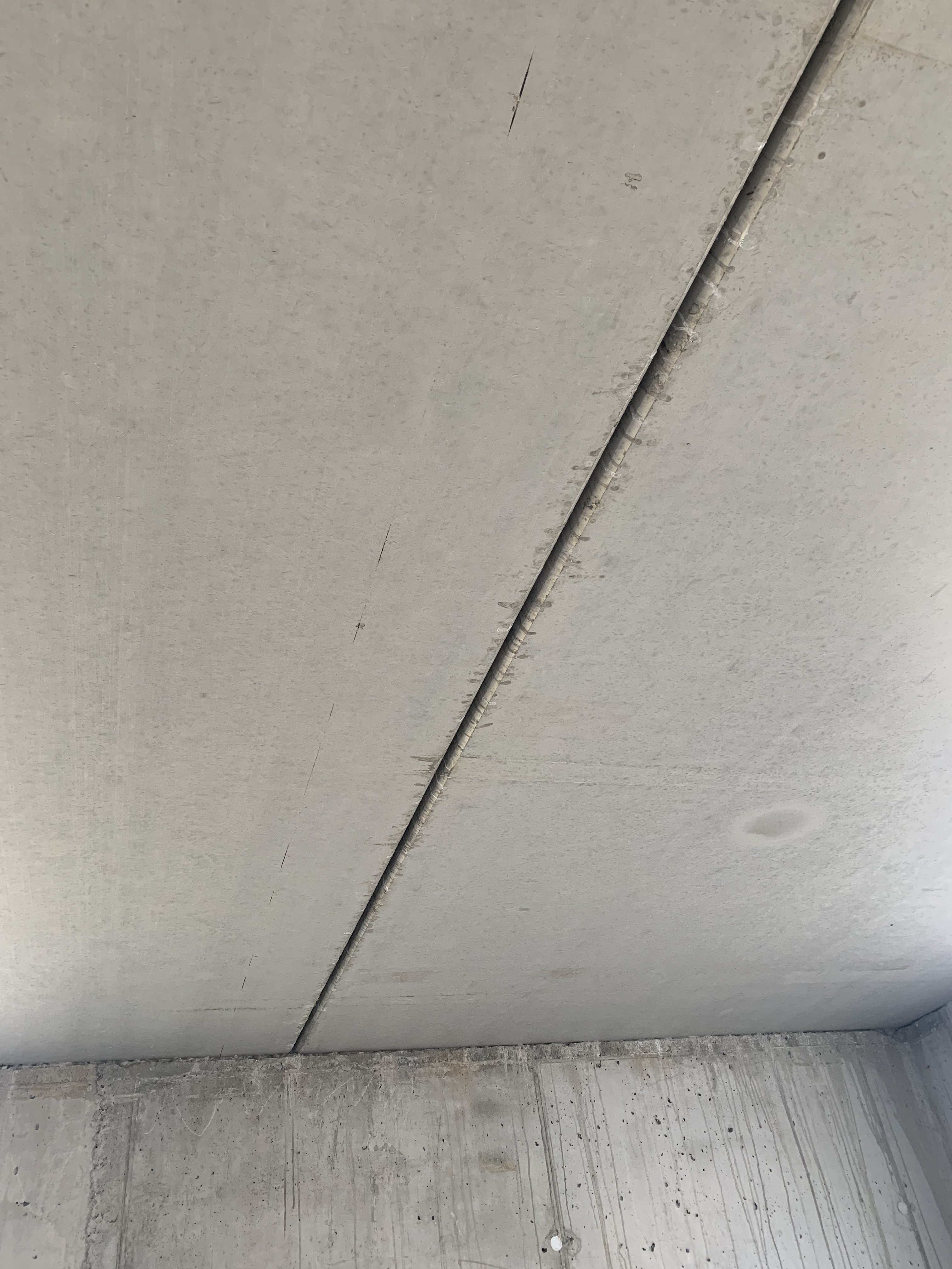 beton-filigrandecken-in-kellergeschoss-unverputzt-lassen-575279-2.jpeg