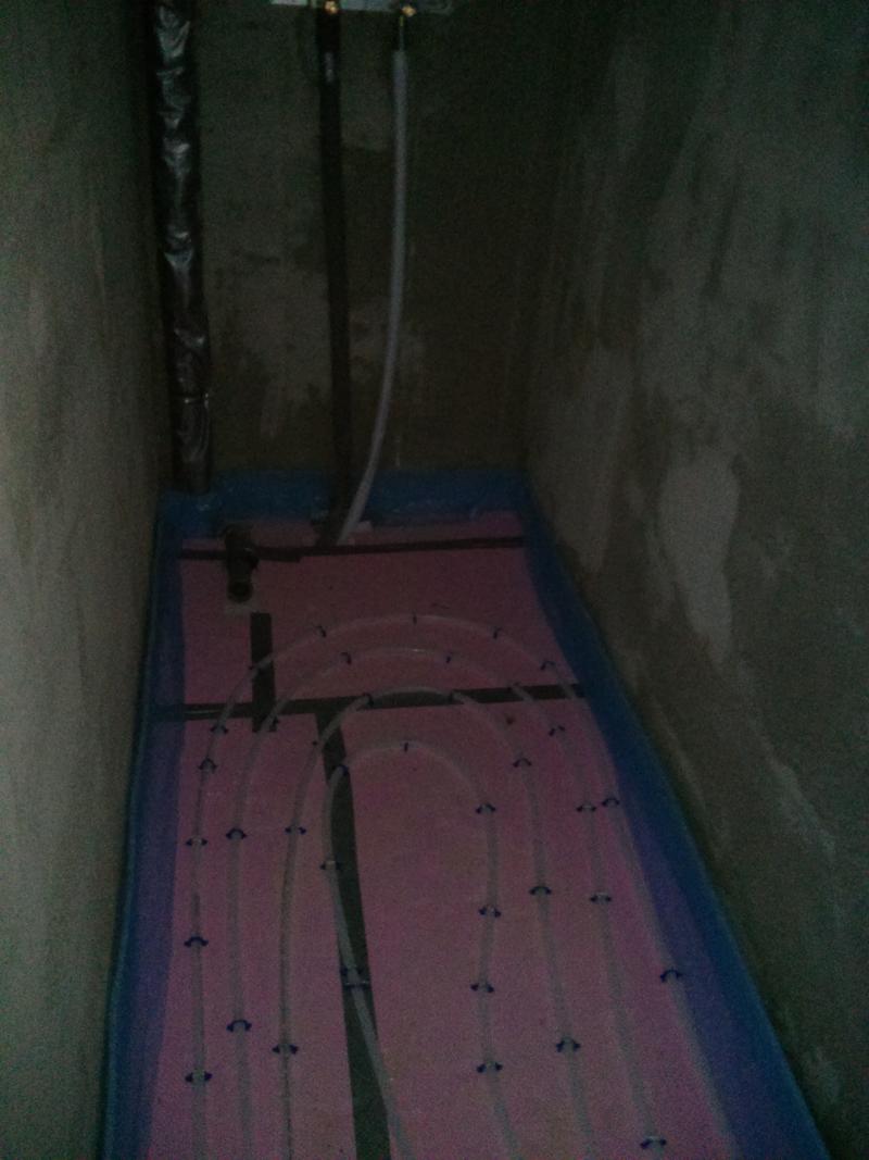 bodenebene-dusche-mit-fussbodenheizung-79388-1.jpg