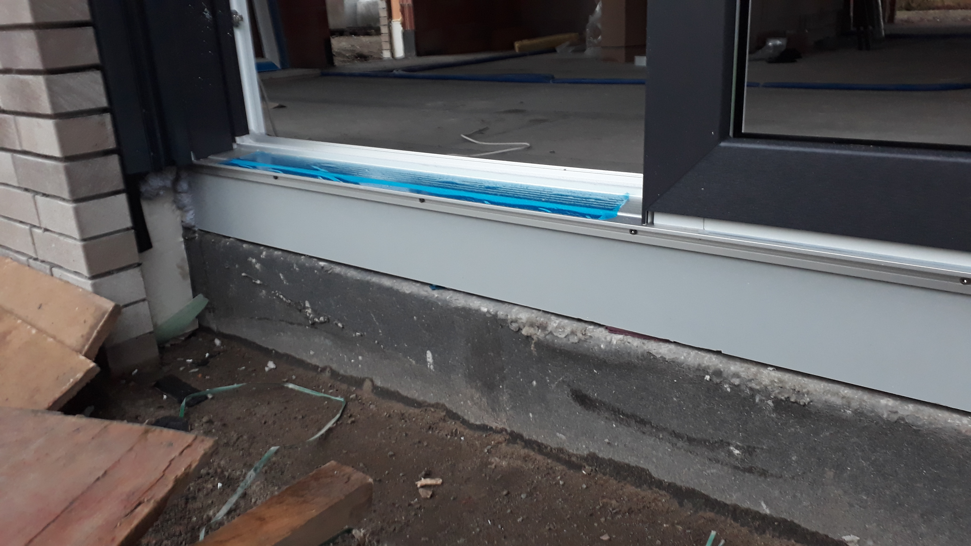bodentiefe-fenster-abdichtung-nach-aussen-373984-1.jpg