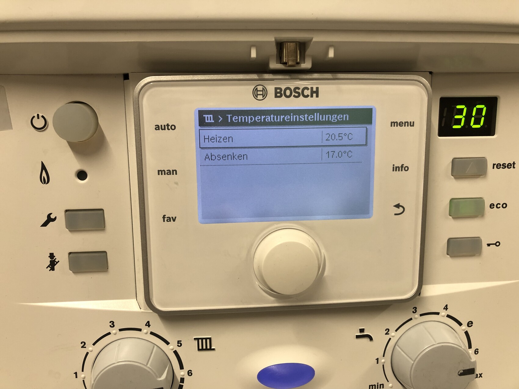 Bosch Heizungsregler mit Display: Heizen 20.5°C, Absenken 17.0°C