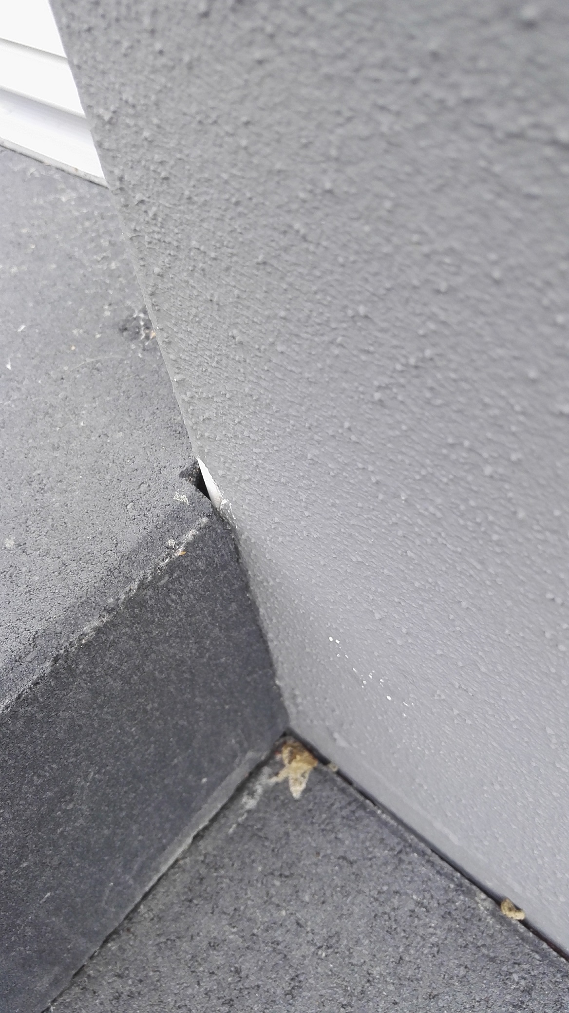 dach-kante-wand-ecke-mangel-dichtheit.jpg
