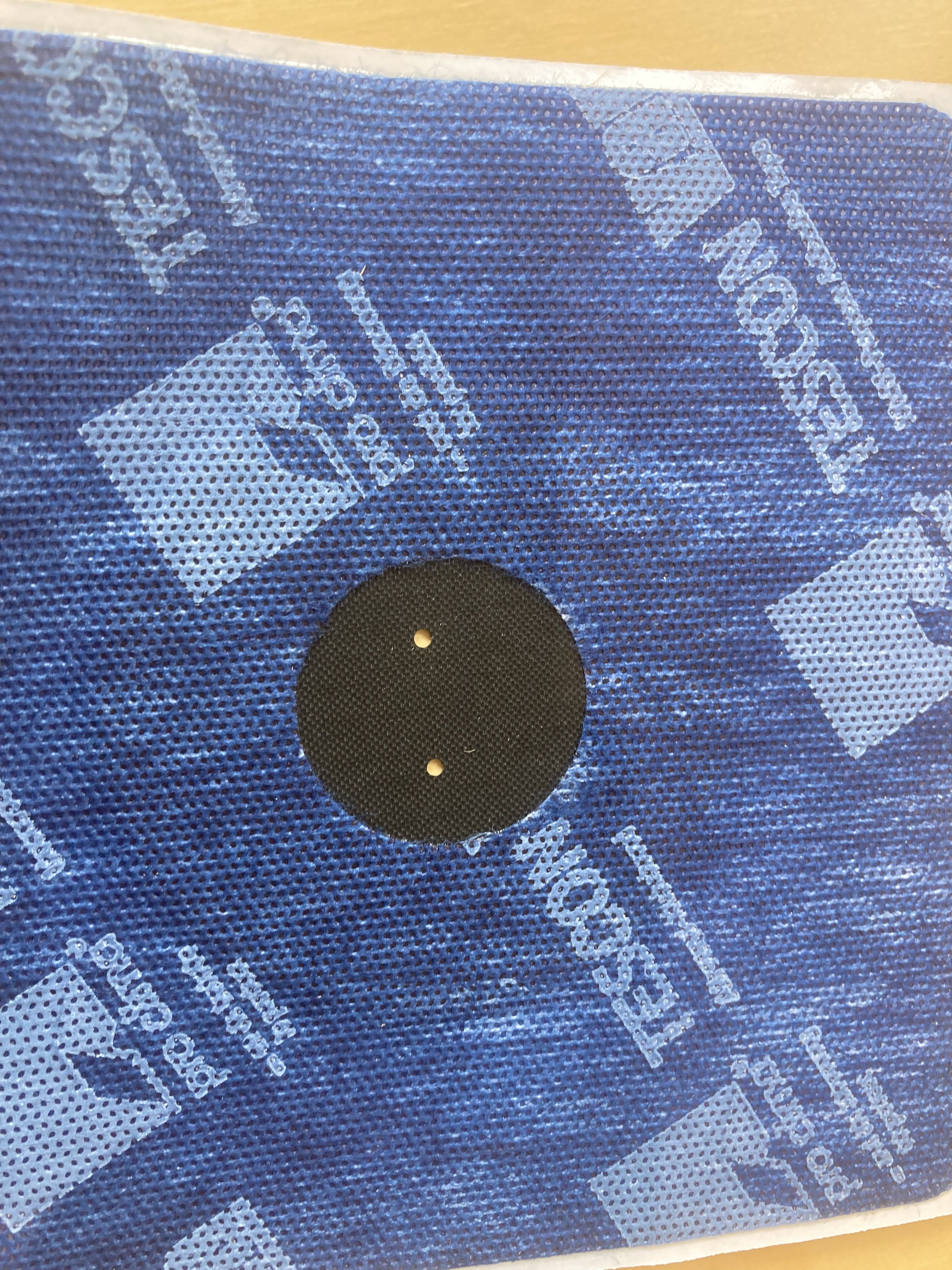 dachfensterrollo-solar-oder-elektrisch-594337-4.jpeg