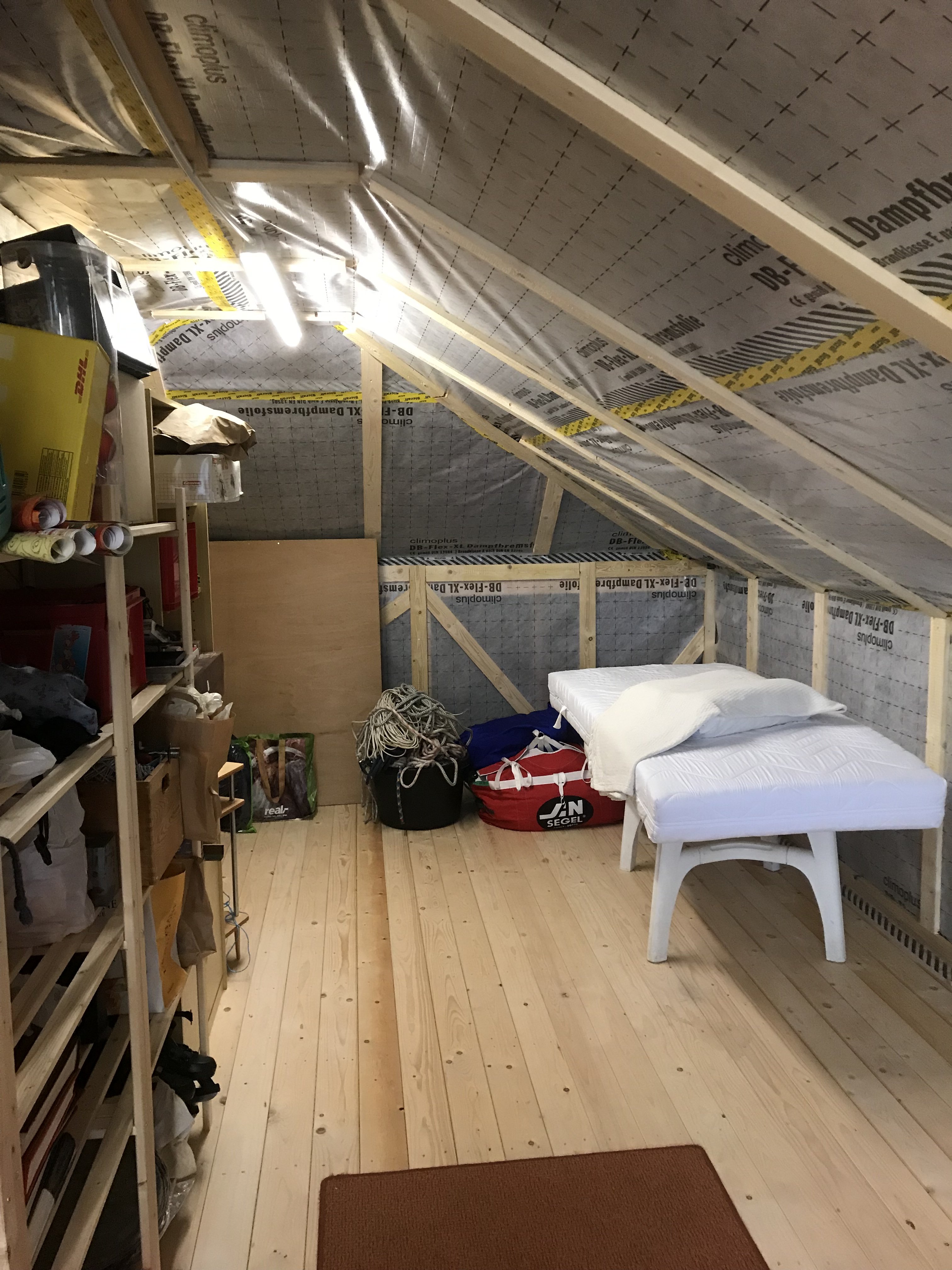 dachgeschoss-von-doppelhaushaelfte-ausbauen-458144-1.jpeg