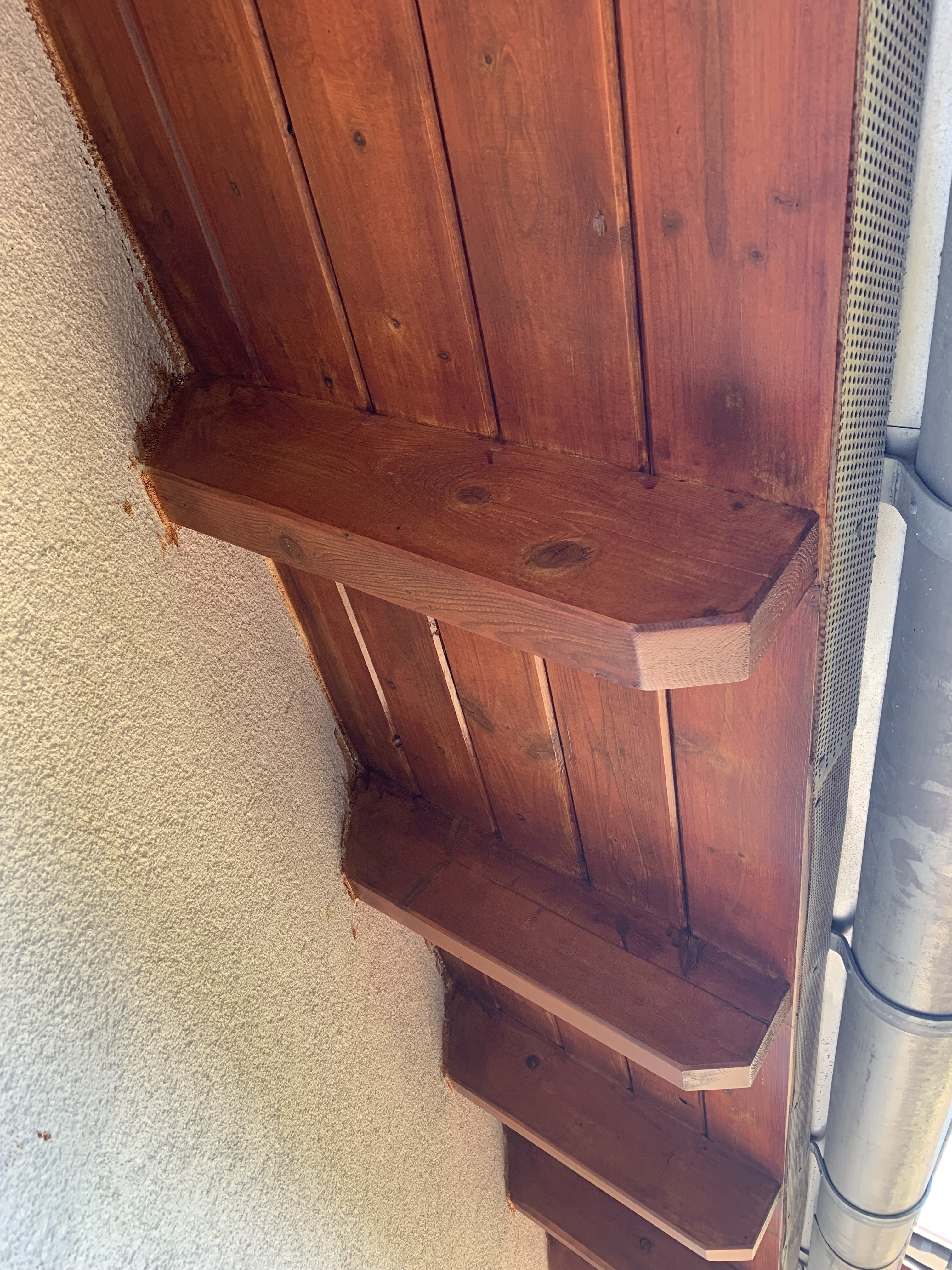 dachueberstand-streichen-gelassen-ergebnis-fleckig-was-tun-598498-1.jpeg