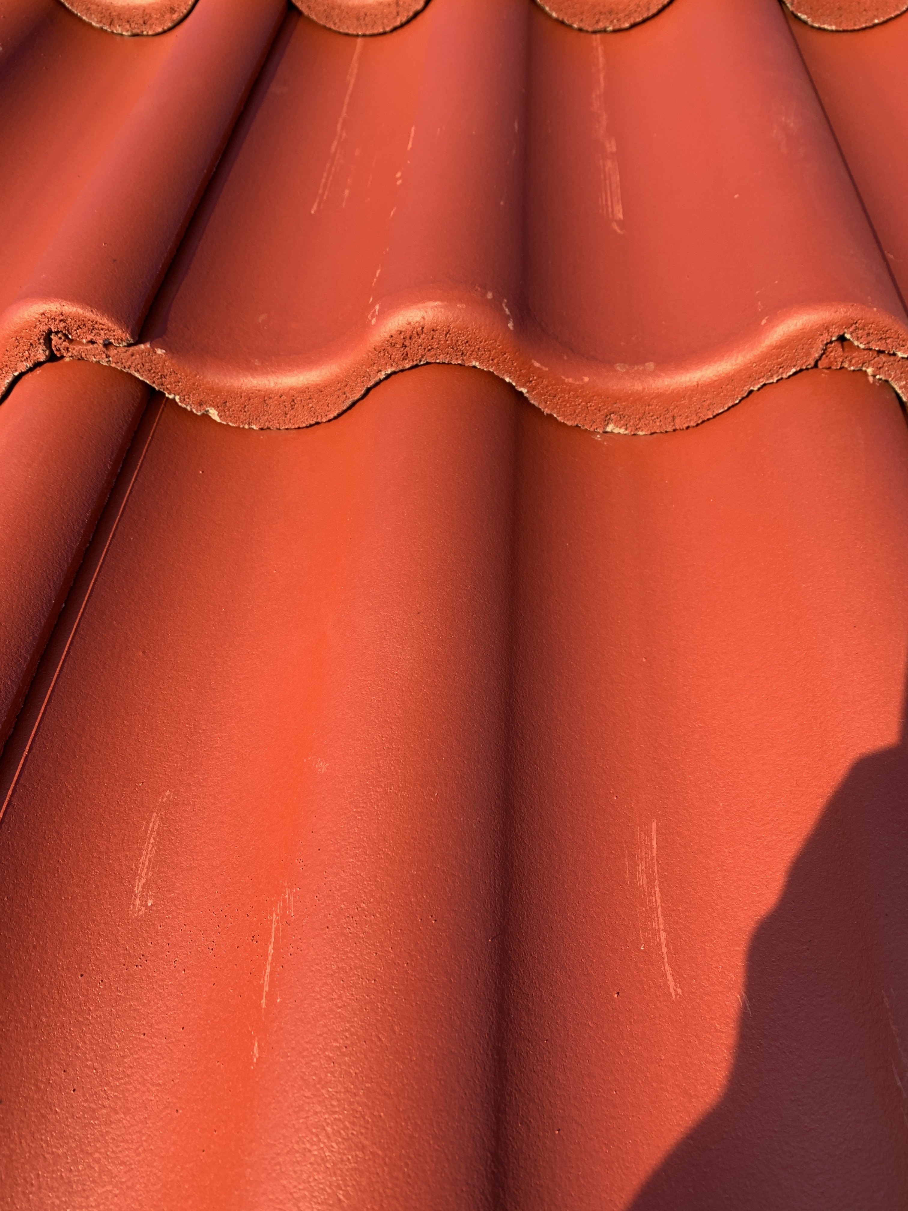 dachziegel-zerkratzt-366858-3.JPG