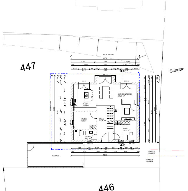 Grundriss eines Hauses mit Küche, Wohn-/Essbereich, Diele, Büro, Bad und Garage.